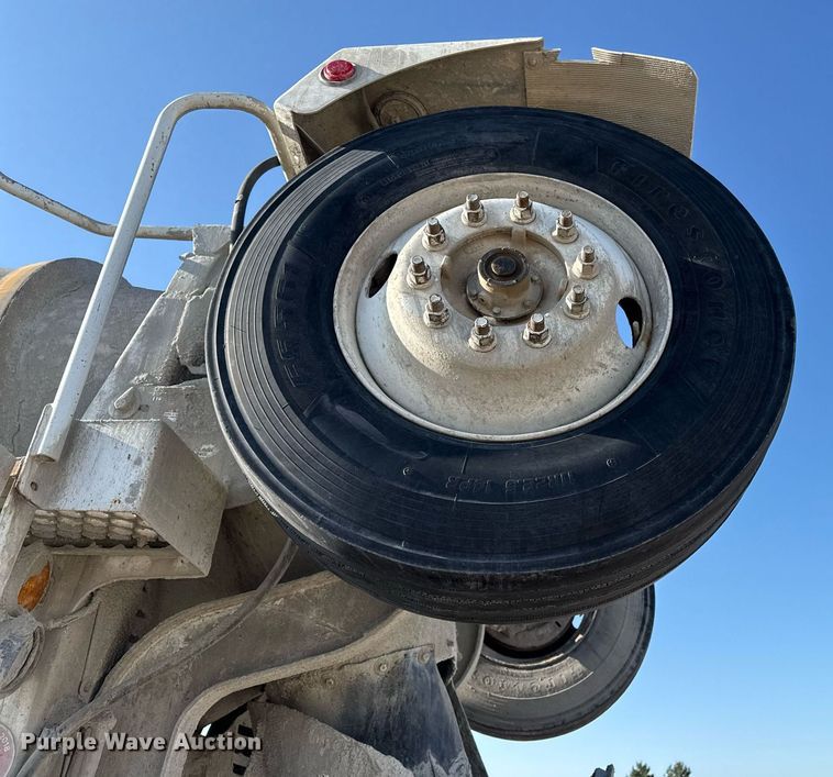 image for item DY7990 2003 Kenworth W900 ready mix truck