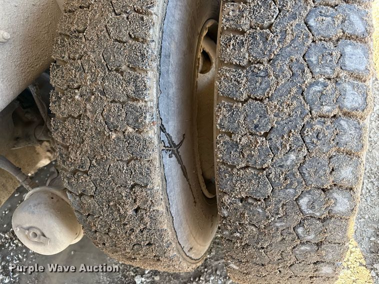 image for item DY7990 2003 Kenworth W900 ready mix truck