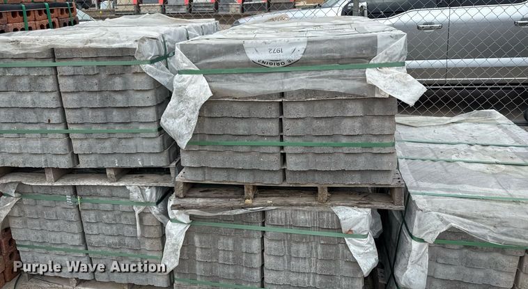 image for item DY8058 Approximately 16 pallets of concrete blocks