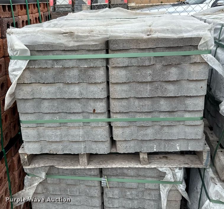image for item DY8058 Approximately 16 pallets of concrete blocks
