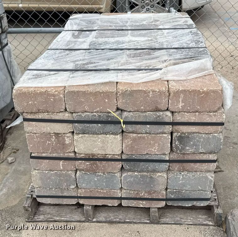 image for item DY8058 Approximately 16 pallets of concrete blocks