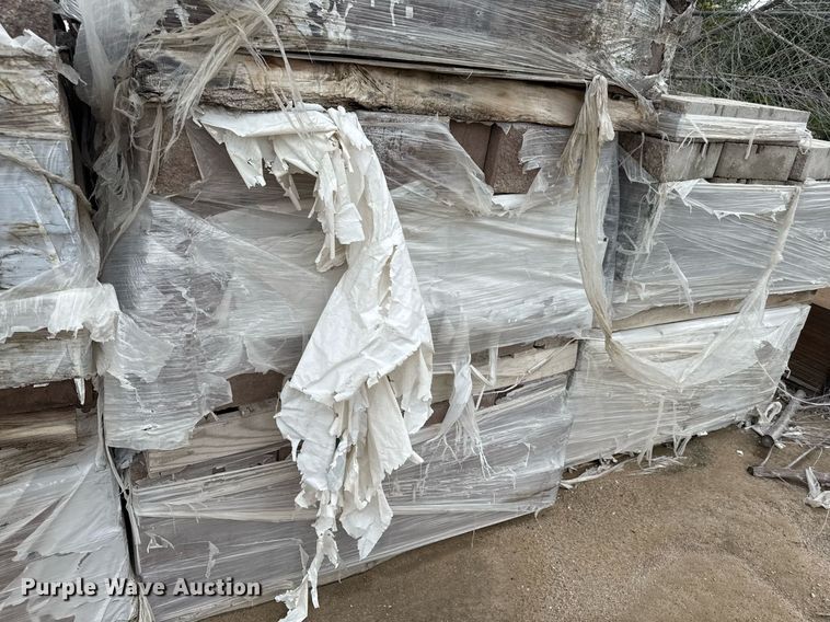 image for item DY8065 Approximately 11 pallets of landscape blocks