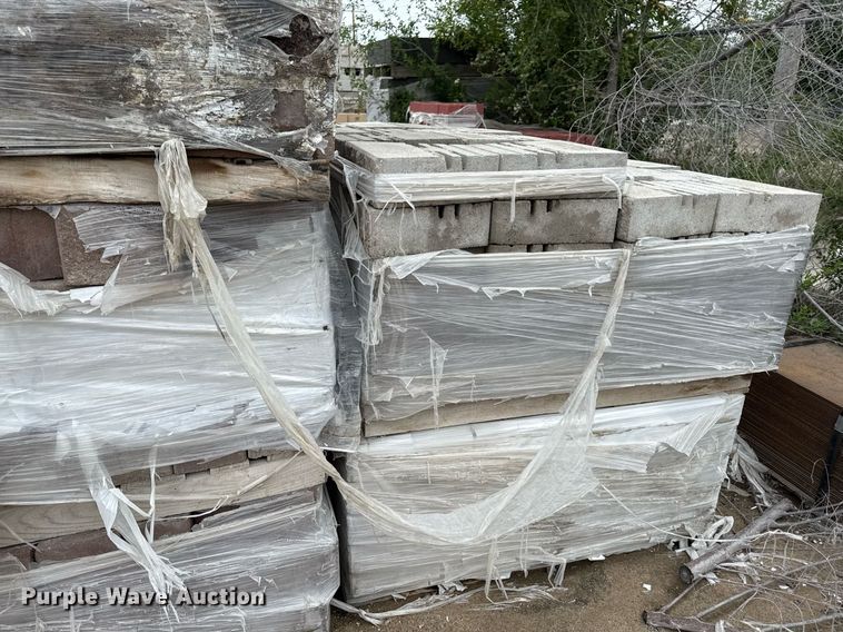 image for item DY8065 Approximately 11 pallets of landscape blocks