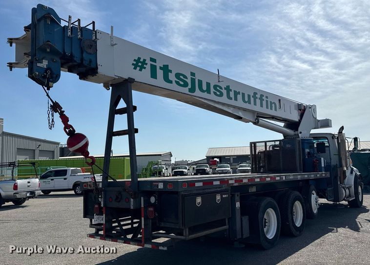 image for item DZ4022 2007 Sterling L9500 crane truck