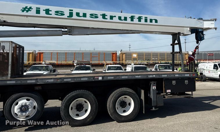 image for item DZ4022 2007 Sterling L9500 crane truck