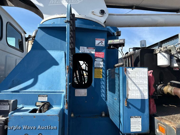 image for item DZ4022 2007 Sterling L9500 crane truck