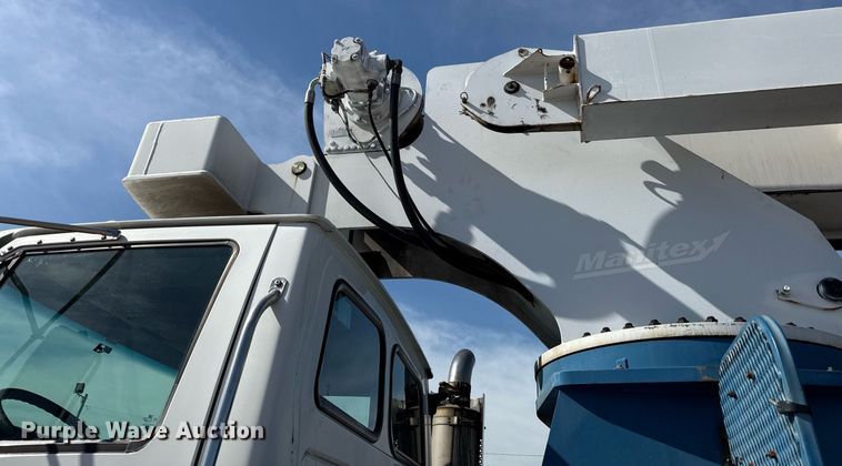 image for item DZ4022 2007 Sterling L9500 crane truck