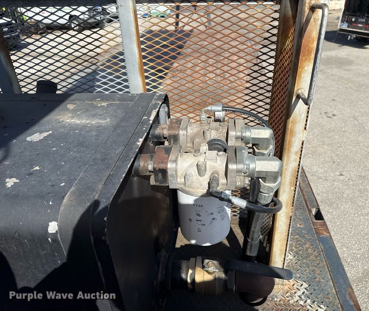 image for item DZ4022 2007 Sterling L9500 crane truck