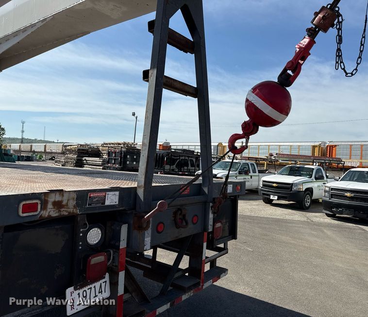 image for item DZ4022 2007 Sterling L9500 crane truck