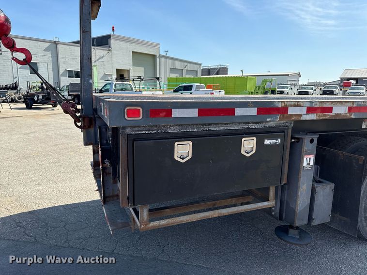 image for item DZ4022 2007 Sterling L9500 crane truck