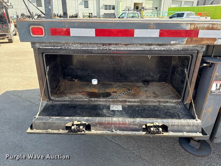 image for item DZ4022 2007 Sterling L9500 crane truck