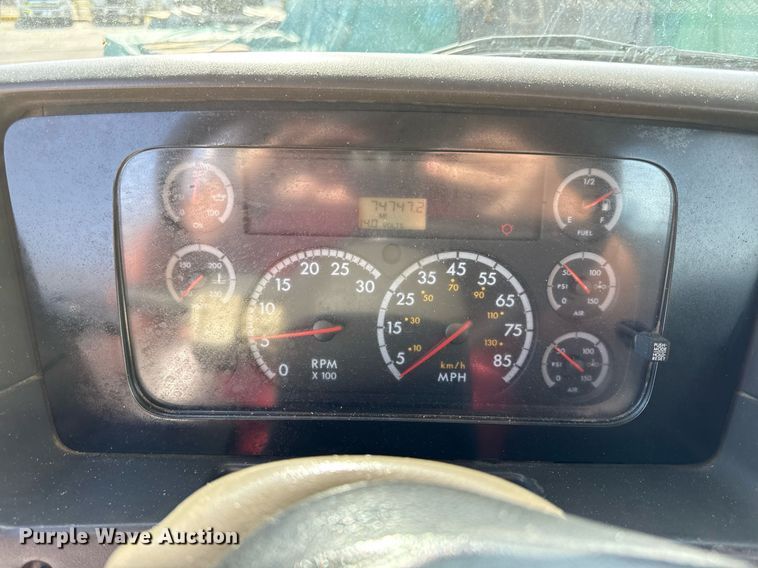 image for item DZ4022 2007 Sterling L9500 crane truck