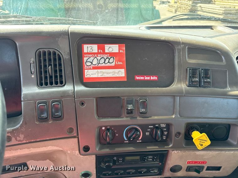 image for item DZ4022 2007 Sterling L9500 crane truck