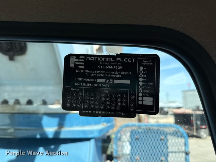 image for item DZ4022 2007 Sterling L9500 crane truck