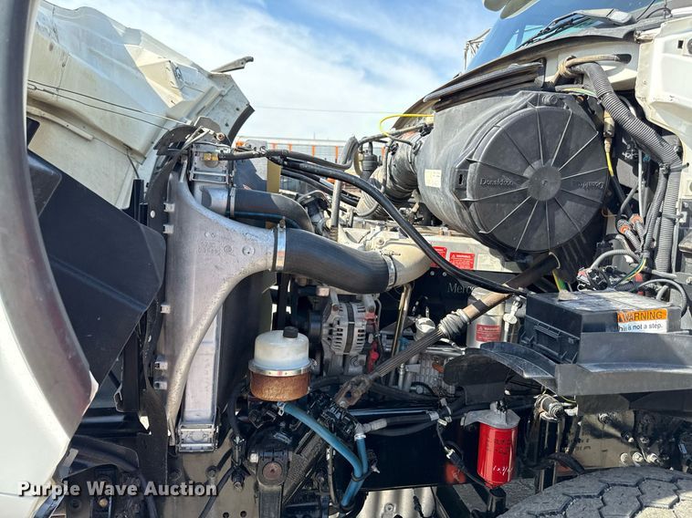 image for item DZ4022 2007 Sterling L9500 crane truck