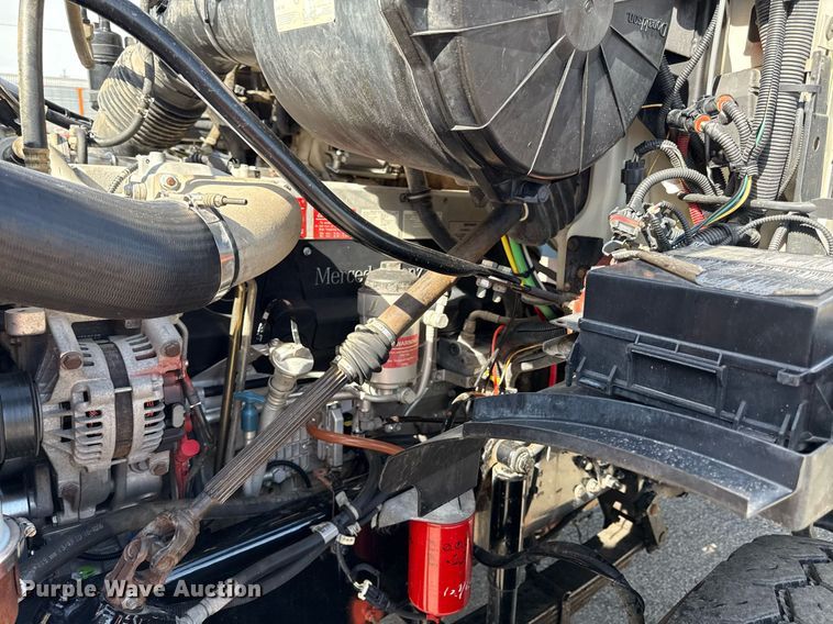 image for item DZ4022 2007 Sterling L9500 crane truck