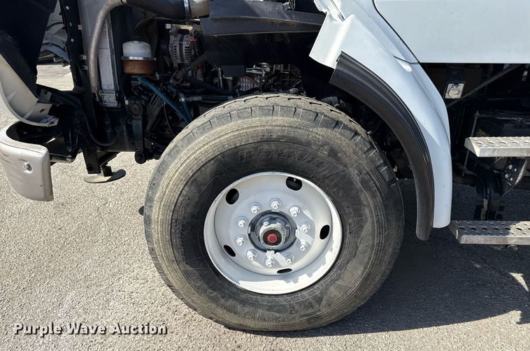 image for item DZ4022 2007 Sterling L9500 crane truck