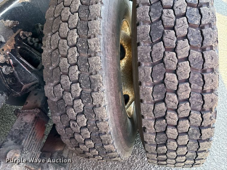 image for item DZ4022 2007 Sterling L9500 crane truck