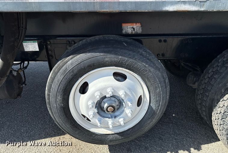 image for item DZ4022 2007 Sterling L9500 crane truck