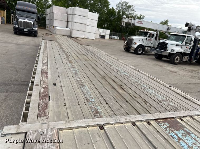 image for item DZ4031 1997 Wilson CF-900 drop deck equipment trailer