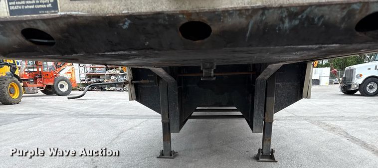 image for item DZ4031 1997 Wilson CF-900 drop deck equipment trailer