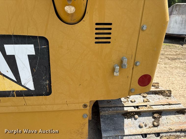 image for item DZ4035 2013 Caterpillar D5K2 LGP dozer