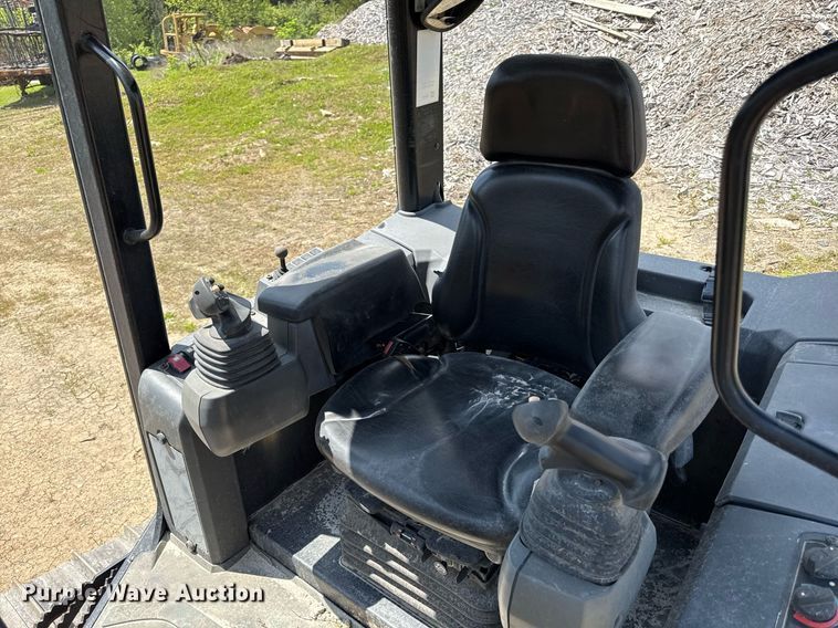 image for item DZ4035 2013 Caterpillar D5K2 LGP dozer