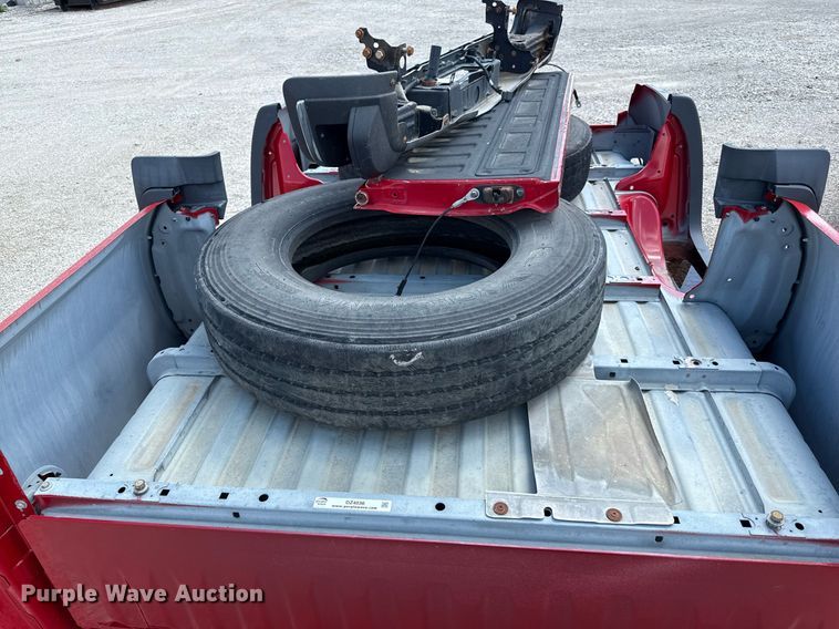 image for item DZ4036 Pickup truck bed