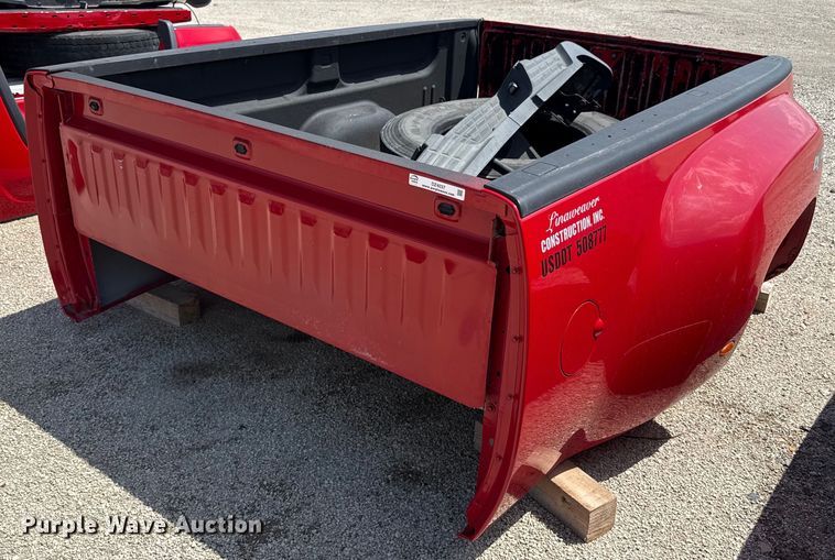 image for item DZ4037 Pickup truck bed