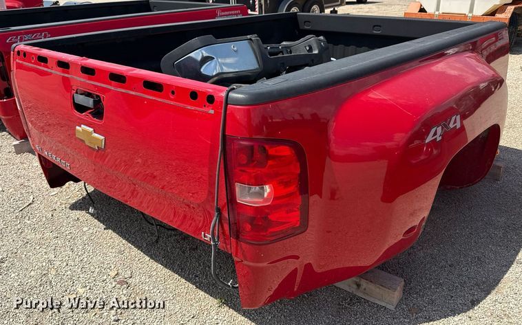 image for item DZ4037 Pickup truck bed