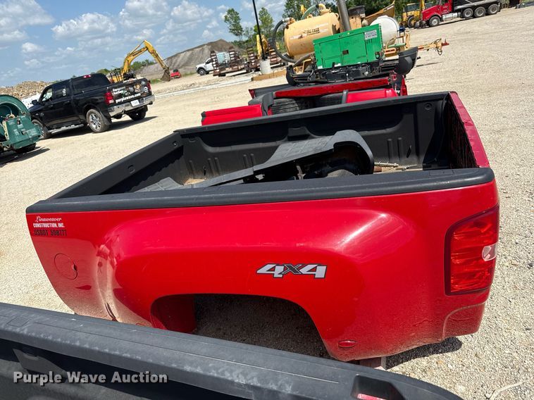 image for item DZ4037 Pickup truck bed