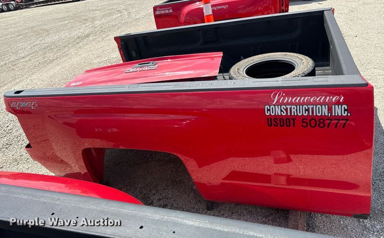 image for item DZ4038 Pickup truck bed