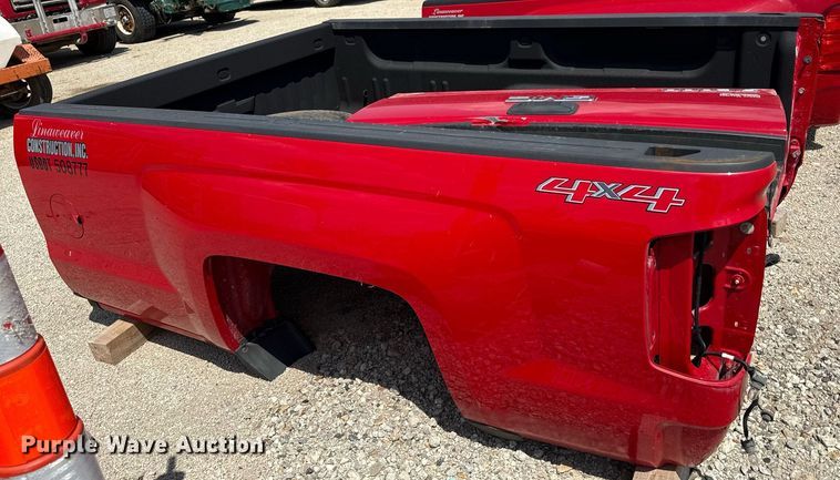 image for item DZ4038 Pickup truck bed