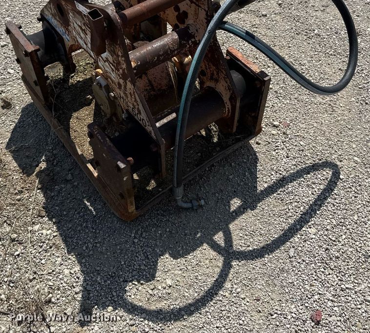 image for item DZ4043 Stanley HS60 plate compactor