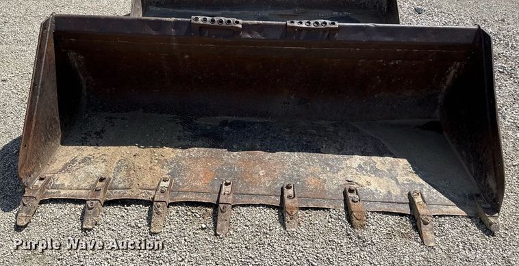 image for item DZ4045 Bobcat skid steer bucket