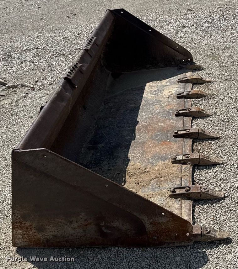 image for item DZ4045 Bobcat skid steer bucket