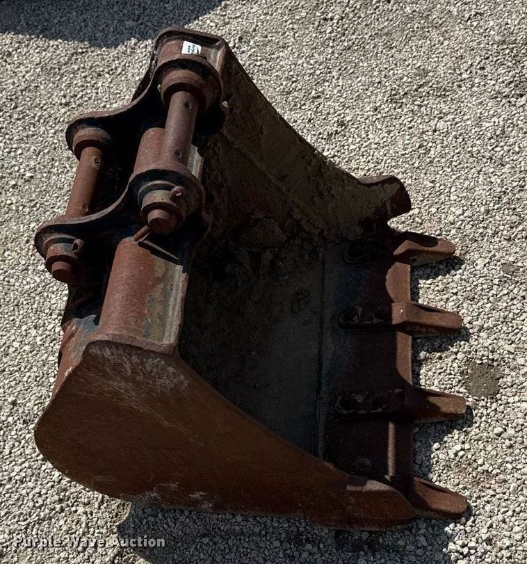 image for item DZ4046 Caterpillar excavator bucket