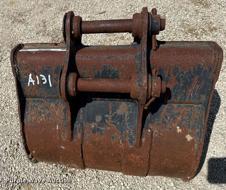 image for item DZ4046 Caterpillar excavator bucket