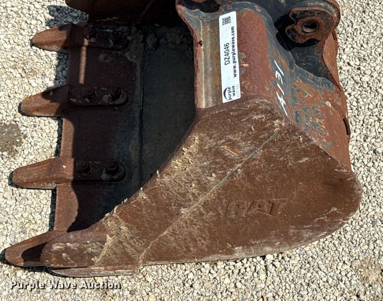 image for item DZ4046 Caterpillar excavator bucket