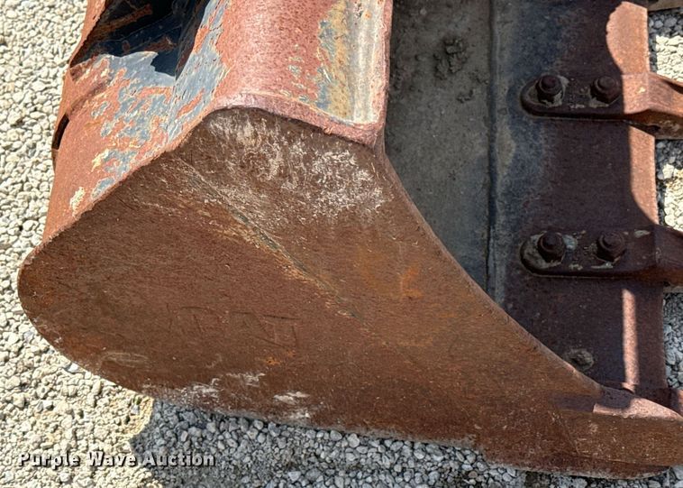 image for item DZ4046 Caterpillar excavator bucket