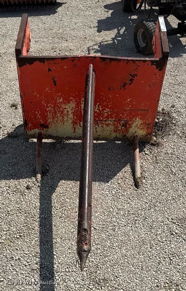 image for item DZ4047 Wheel loader bale spear