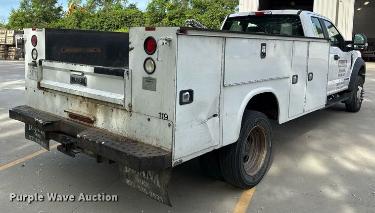 image for item DZ4066 2017 Ford F450 Super Duty Ext. Cab utility / service truck