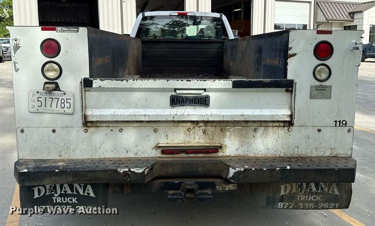 image for item DZ4066 2017 Ford F450 Super Duty Ext. Cab utility / service truck