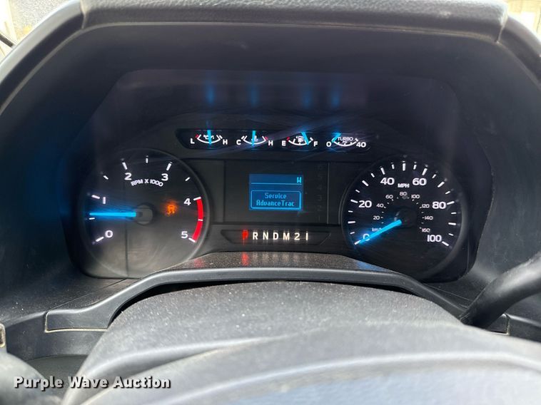 image for item DZ4066 2017 Ford F450 Super Duty Ext. Cab utility / service truck