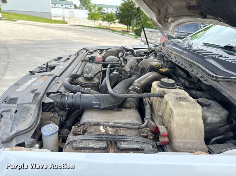 image for item DZ4066 2017 Ford F450 Super Duty Ext. Cab utility / service truck