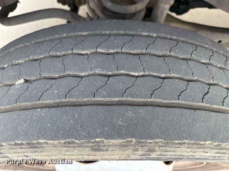 image for item DZ4066 2017 Ford F450 Super Duty Ext. Cab utility / service truck