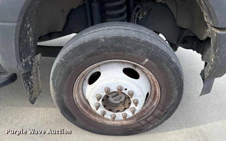 image for item DZ4066 2017 Ford F450 Super Duty Ext. Cab utility / service truck