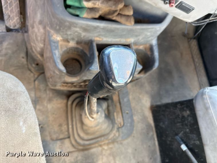 image for item DZ4068 1998 Ford LT9513 semi truck