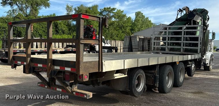 image for item DZ4069 2005 Western Star 4900 crane truck