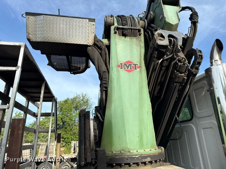 image for item DZ4069 2005 Western Star 4900 crane truck